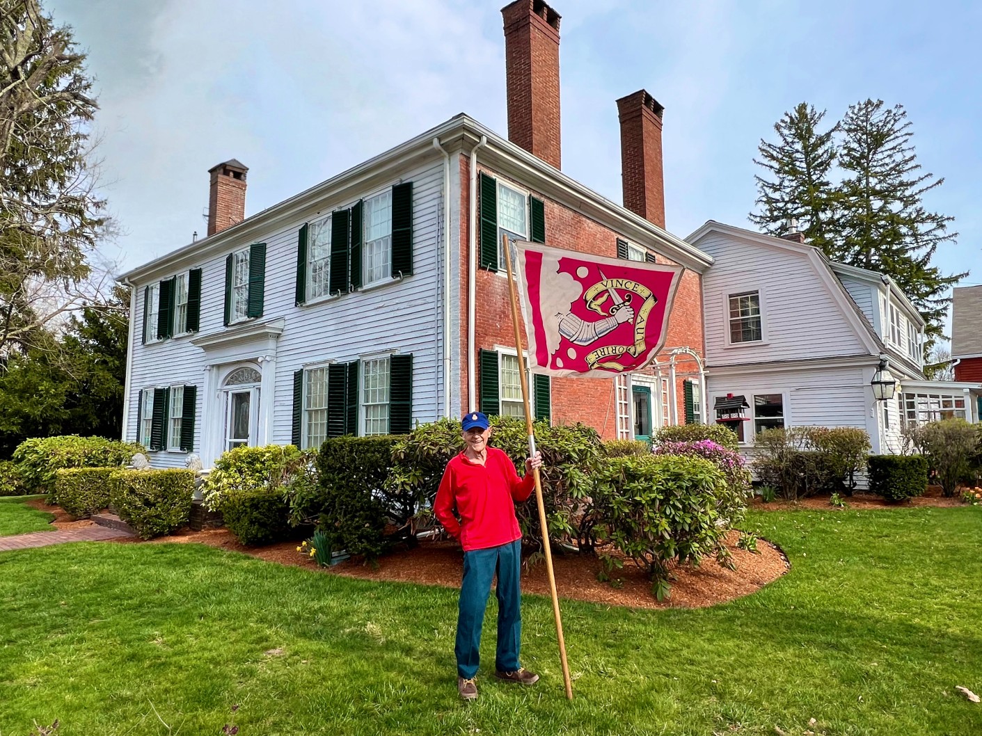 James_F._Comley_with_the_Bedford_Flag__