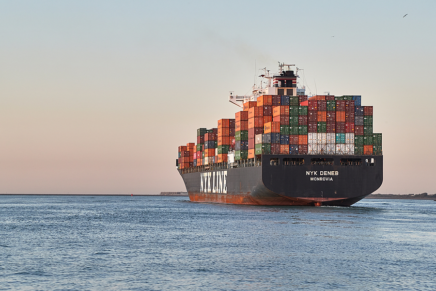 Carbon Emissions of the Shipping Industry - Green Development LLC 